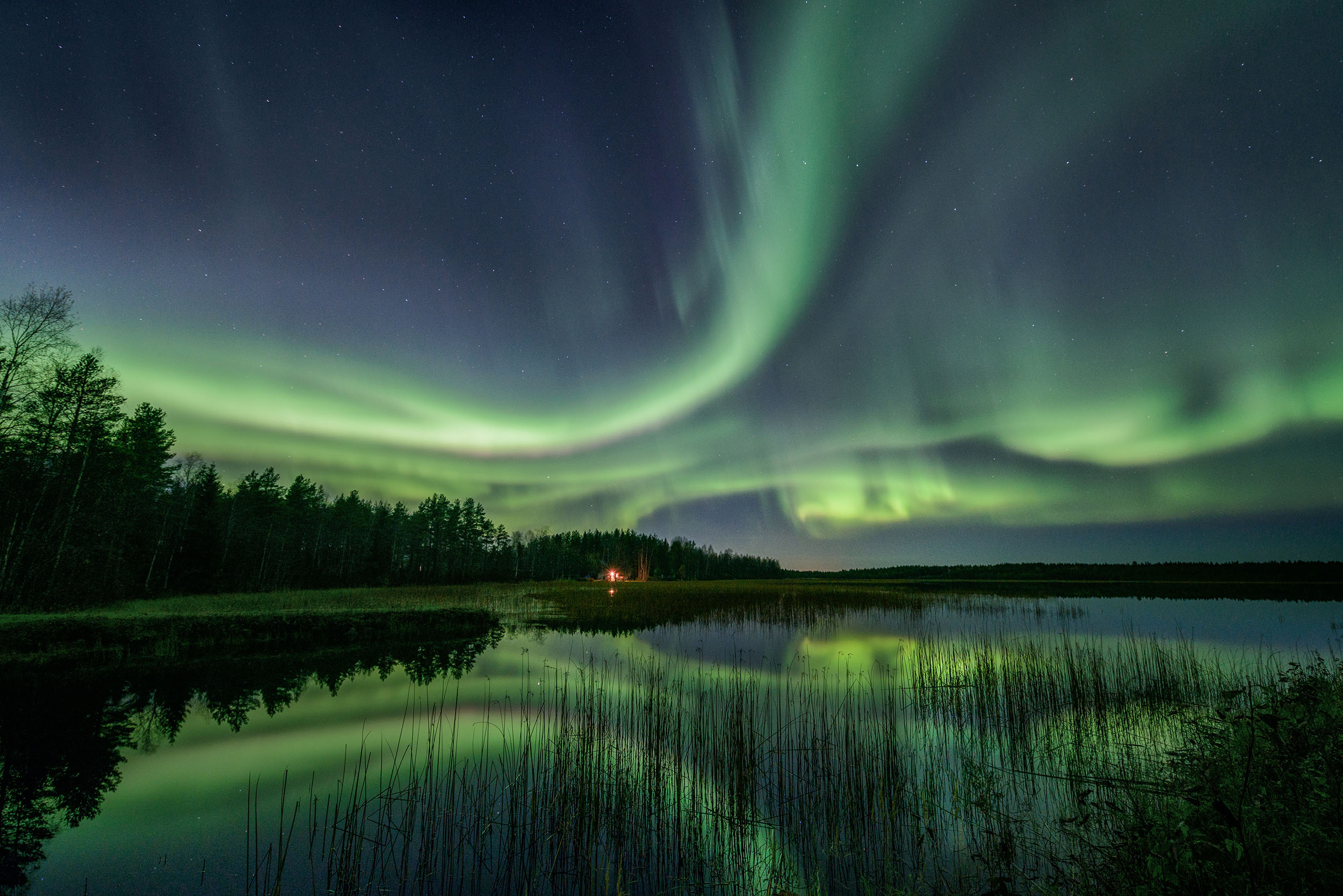 Northern lights_green_mirror_aurora - Thomas Kast_optimized - Thomas Kast